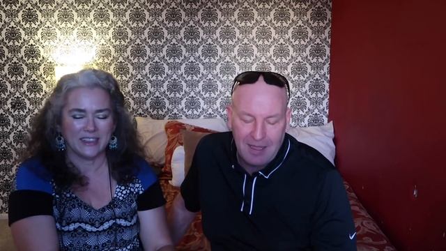 PARENTS REACT TO DAUGHTERS INSTAGRAM COMMENTS/PICS смотреть онлайн