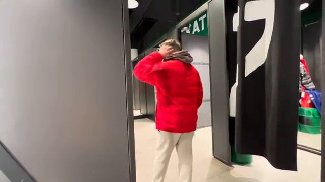 🌟ВЛОГ🌟С Виталей выбираем весенний гардероб в ТЦ смотреть онлайн
