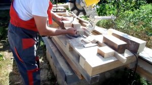 Как запилить в пол дерева брус сотку торцовочной пилой "Калибр "