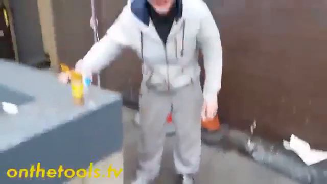 Парень ест перец! смотреть онлайн