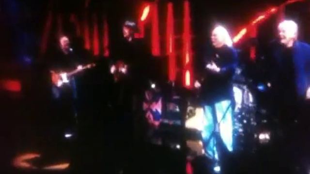 Love the one you're with смотреть онлайн