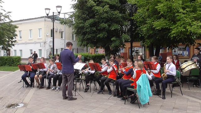 С днем России! С днем Истры! смотреть онлайн