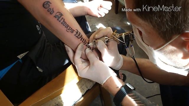 Татуировка Надпись.Готический шрифт. смотреть онлайн