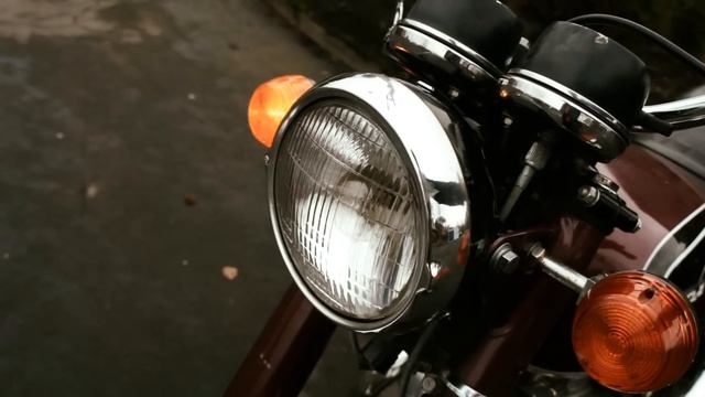 Honda CB350 Twin Cold Start and Ride смотреть онлайн