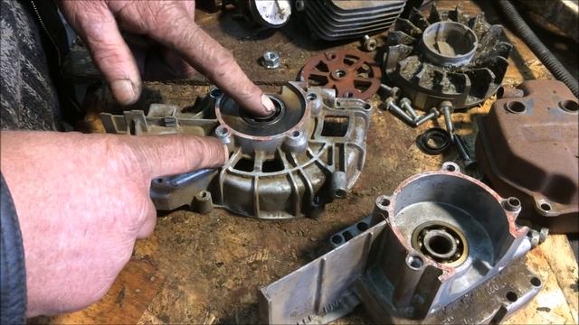 Мото коса STIHL FS250!Замена сальника ,,ГУФЕРО,,Два сезона на ,,убой,,!) смотреть онлайн