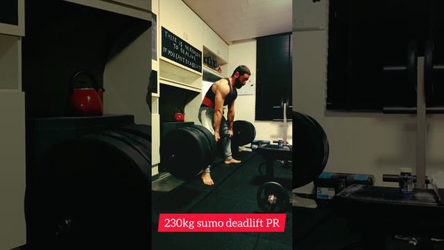 230kg deadlift PB - 500+ lbs of dead weight with broken schnoz + smelling salts to confuse the body смотреть онлайн