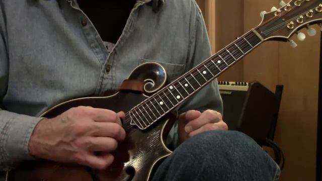 Mandolin Lesson: "Over The Waterfall" -- Not So Easy смотреть онлайн