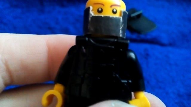 Балаклава из картона для Минифигурки Лего смотреть онлайн