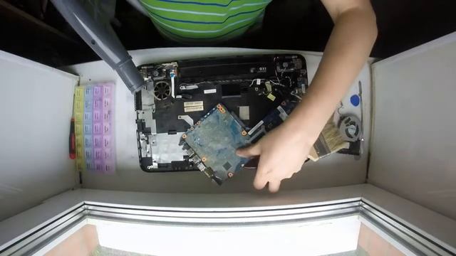 toshiba satellite c860-blk Разборка чистка ноутбука смотреть онлайн