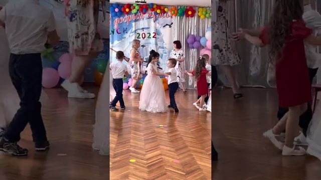 Садик Золушка Туапсе. Вальс смотреть онлайн