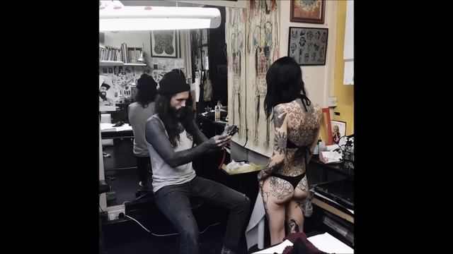 OLIVER SYKES X HANNAH SNOWDOWN (DIVORCED | MAN EXPOSED) смотреть онлайн