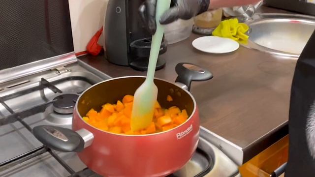 Тыквенный крем-суп с нутом - отличный рецепт от Натали на канале Ospennata смотреть онлайн