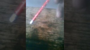 При нажатии на педаль тормоза-светит приборка