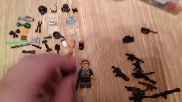 Как собрать лего человечка на зомби апокалипсис смотреть онлайн