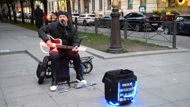 Уличный музыкант в СПб 2021 - Пачка сигарет (фрагмент) смотреть онлайн