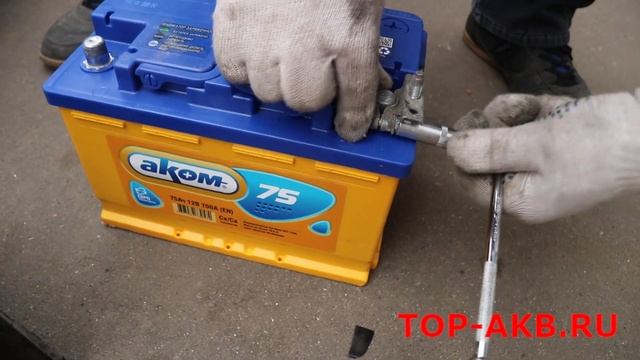 Замена аккумулятора Renault Sandero I смотреть онлайн