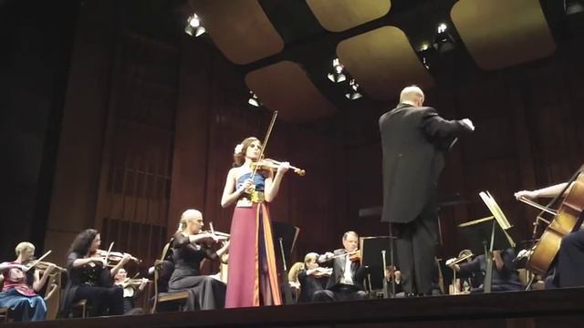 Heidi Hatch plays Glazunov Violin Concerto смотреть онлайн