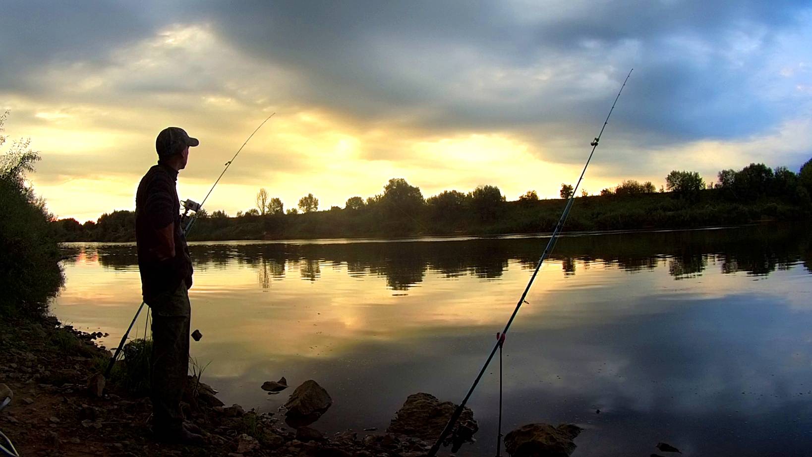 ВСЁ ТАКИ Я ЕГО ПОЙМАЛ. Рыбалка на донки на Оке. смотреть онлайн