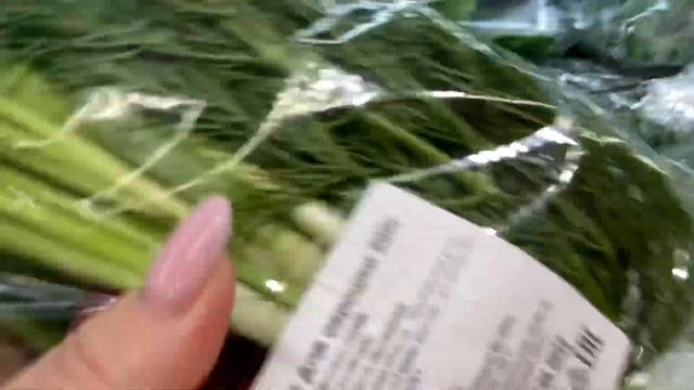 Влог. Вечерняя прогулка по магазинам в поисках ? винограда ? Новомосковск. Тульская область.