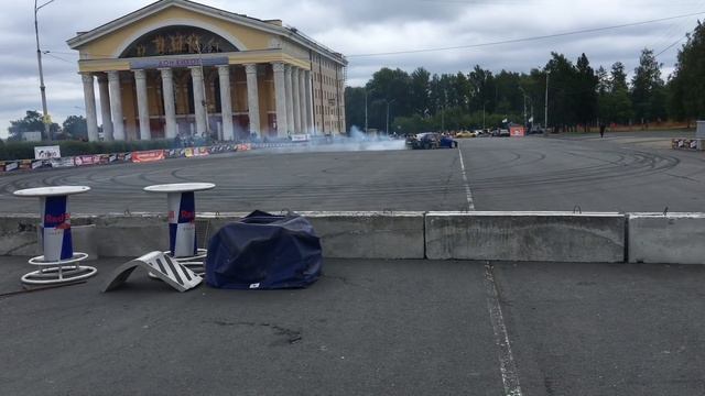 Все на дрифт)) смотреть онлайн
