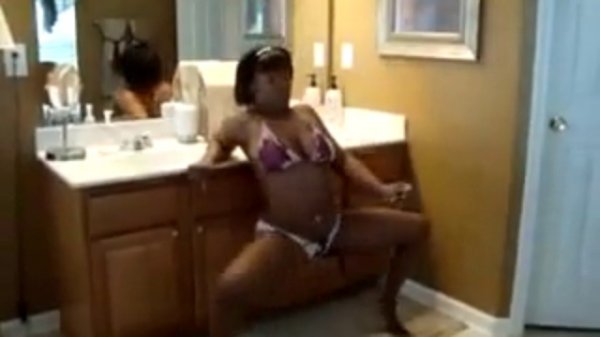 Улетный танец попы