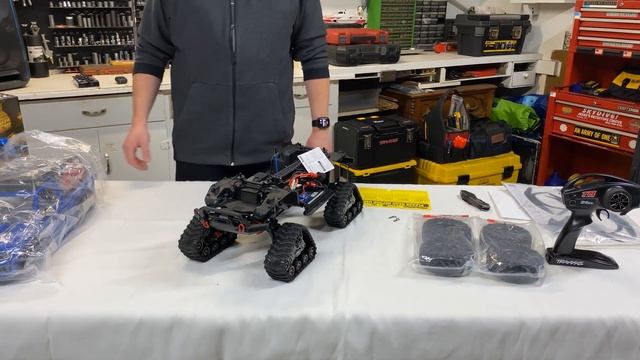 TRX-4 unboxing - TRX-4 Traxx tail RC Crawler overview смотреть онлайн