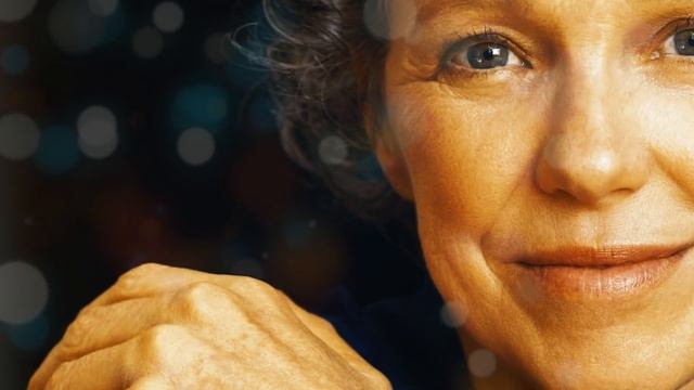 На семейном празднике свекровь задела деревенскую невестку при всех. Но ответ девушки… смотреть онлайн