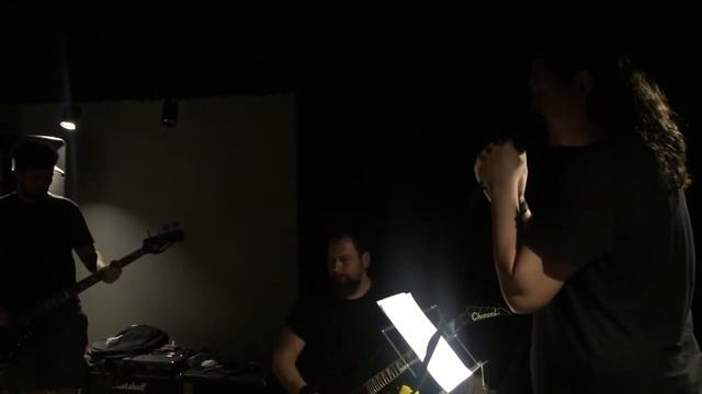 Karantina - Aslında Gülmek Gerek (Ogün Şanlısoy Cover) смотреть онлайн