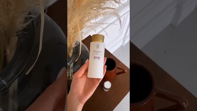 MICELLAR CLEANSING WATER мицелярная вода смотреть онлайн