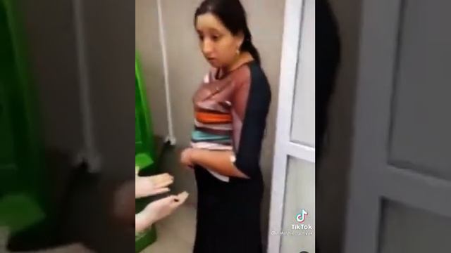 цыганка фокусник. как воруют цыгане в магазинах смотреть онлайн