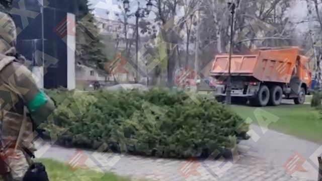 В Харькове снесли памятник Георгию Жукову смотреть онлайн