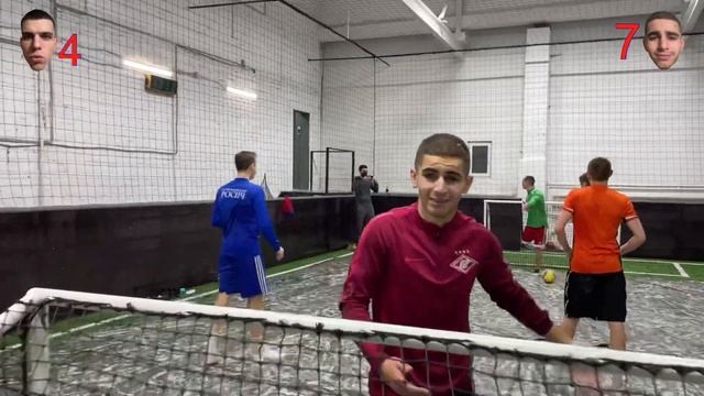 УБОЙНЫЙ ФУТБОЛ НА СКОЛЬЗКОМ ПОКРЫТИИ | ИГРАЕМ НА НАКАЗАНИЕ | FUTSQUAD CHALLENGE