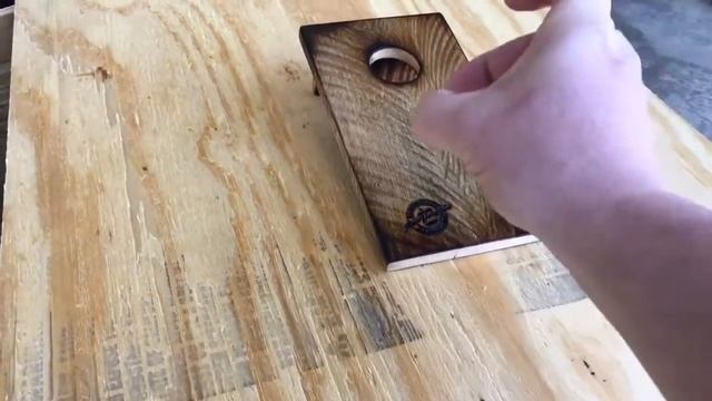 How To Play The Tiny Cornhole (Quarter Toss) Game смотреть онлайн
