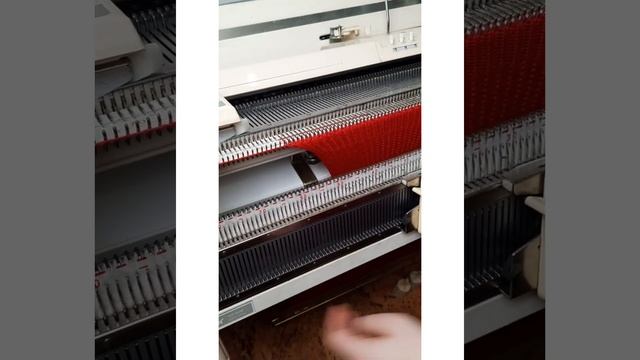 Вязание снуда на двух фонтурах жемчужной резинкой. смотреть онлайн
