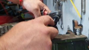 Газель бизнес. Два варианта как можно сделать отломанную ручку стеклоподъёмника