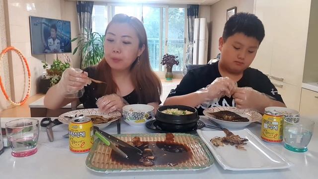 Korean MUKBANG| краб в соевом соусе/soy crab | не АSМR смотреть онлайн