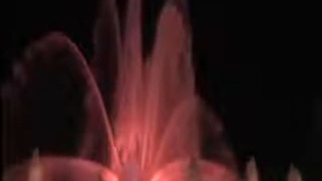 Фонтаны цветные в Барселоне смотреть онлайн