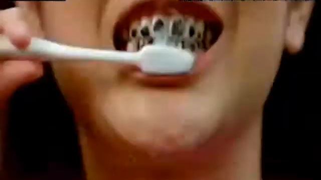 Rasyan Toothpaste Black Tooth, Herbal Toothpaste 30sec 18 12 17 HM смотреть онлайн