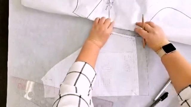 МОДЕЛИРОВАНИЕ из готовой выкройки, как можно подогнать под свои особенности фигуры смотреть онлайн