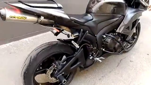 Honda CBR 600RR 2008 смотреть онлайн