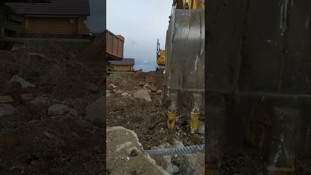 Komatsu PC210nlc смотреть онлайн