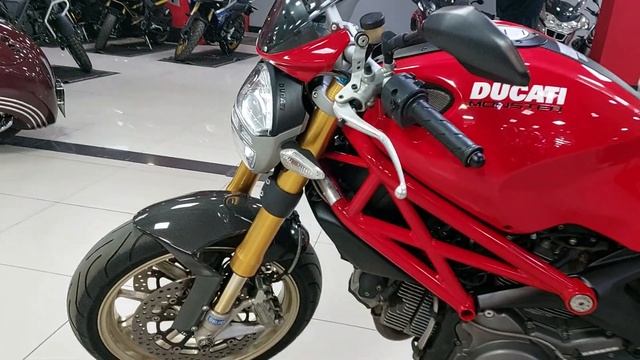 Мотоцикл DUCATI MONSTER 1100 Арт. 134011 Мотосалон Мегамото смотреть онлайн