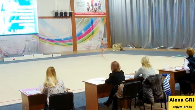 Голубой купальник выступление смотреть онлайн