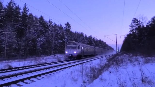 Электричка Нежин - Киев холодным зимним утром смотреть онлайн