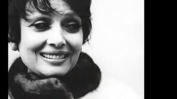 Обзор «Царица парижских кабаре (+ CD-ROM)»