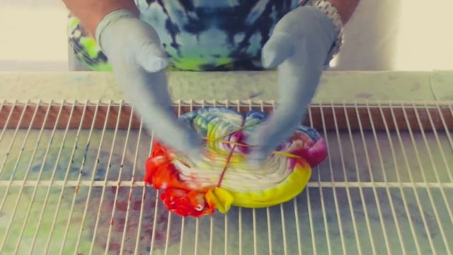 simple easy steps to create a spider design tye dye t shirt смотреть онлайн