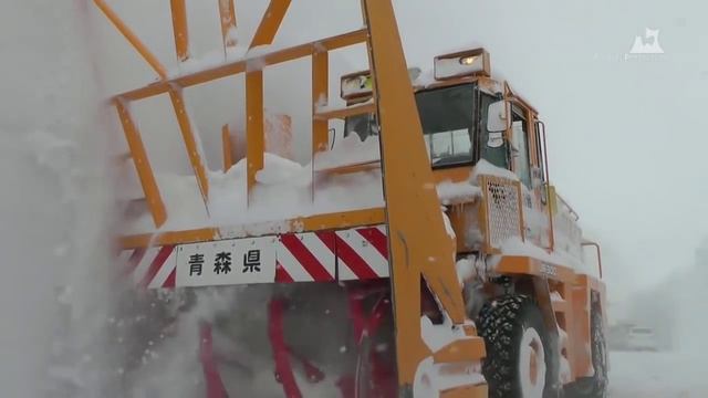 Уборка снега в Японии часть 2 (снегоуборочный ротор) смотреть онлайн