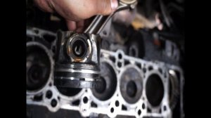 Замена поршневых колец или продления жизни не ремонтно пригодному двигателю VW 2.5tdi.