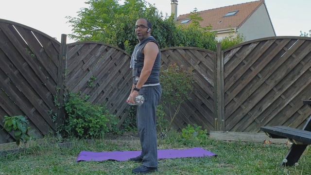 Home Training Full Body avec bouteille d'eau 2L смотреть онлайн