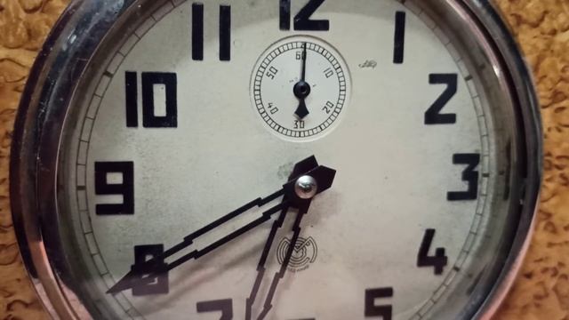 настольные часы Владимир в премиальном исполнении смотреть онлайн